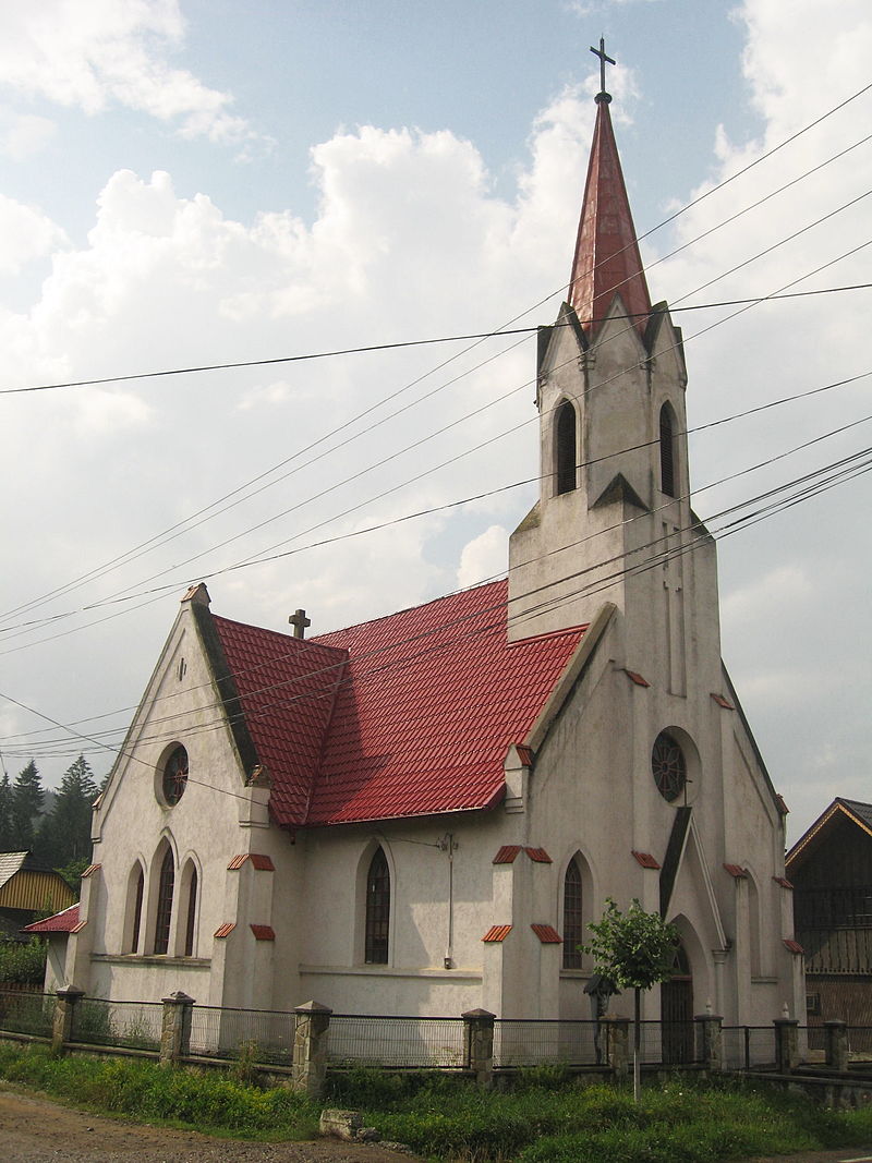 Articol: Biserica romano-catolica din Putna