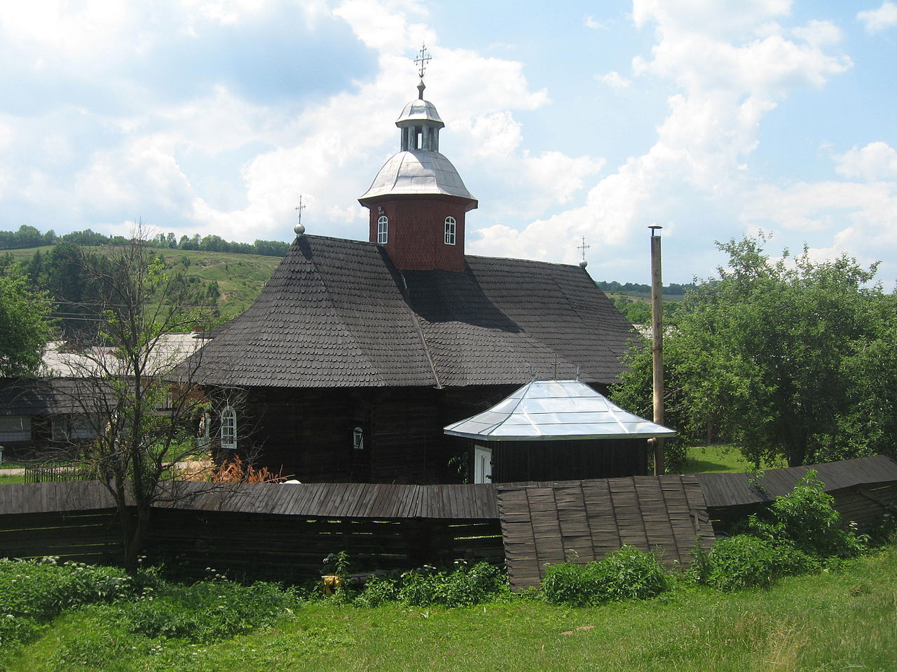 Articol: Biserica de lemn Sfinţii Arhangheli Mihail şi Gavriil din Pârteştii de Sus