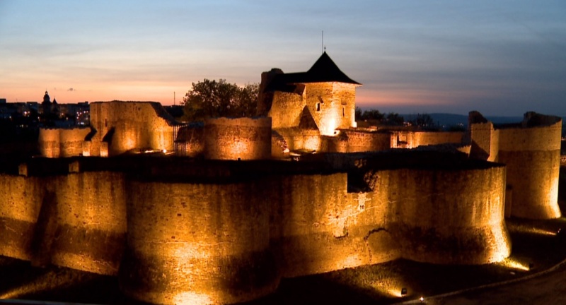 Cetatea-de-Scaun-a-Sucevei Articol: Cetatea de Scaun a Sucevei