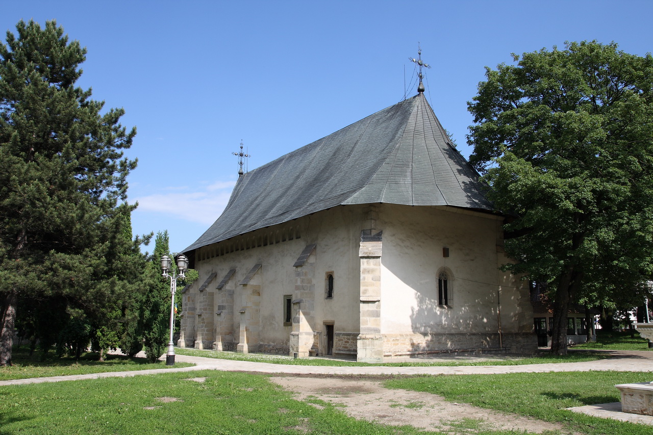 Articol: Manastirea Bogdana